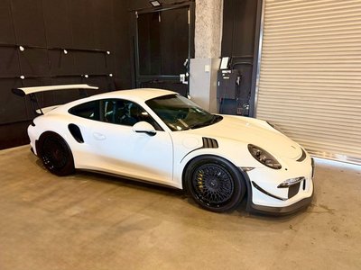 PORSCHE 911 - 4