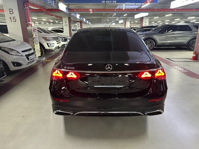 MERCEDES-BENZ E-CLASS - 3