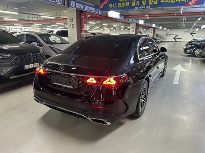 MERCEDES-BENZ E-CLASS - 6
