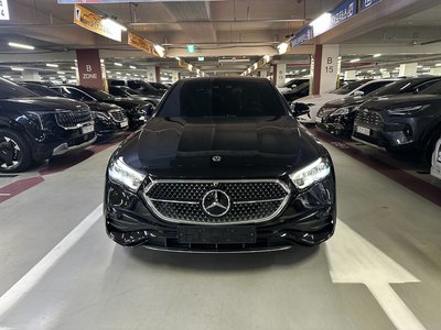 MERCEDES-BENZ E-CLASS - 1