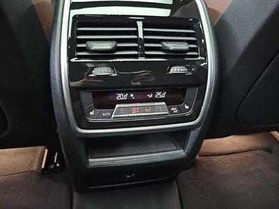 2022 BMW X6 thumbnail 13