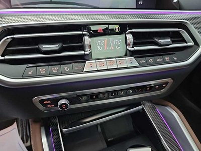 2022 BMW X6 thumbnail 11