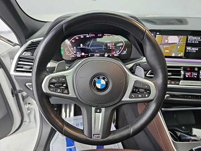 صورة 10 لـ 2022 BMW X6