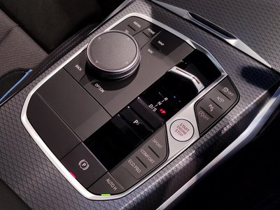 2025 BMW 3 SERIES thumbnail 61