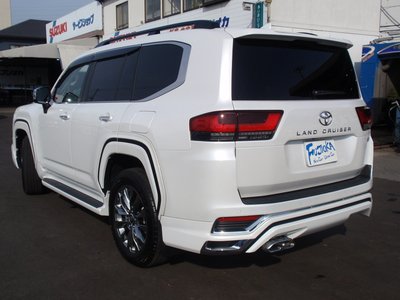 2023 Toyota LAND CRUISER 300 thumbnail 37