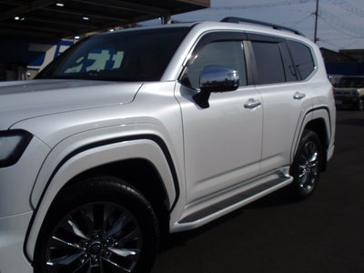 2023 Toyota LAND CRUISER 300 thumbnail 41