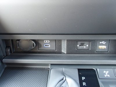 2023 Toyota LAND CRUISER 300 thumbnail 57