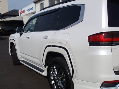 2023 Toyota LAND CRUISER 300 thumbnail 45