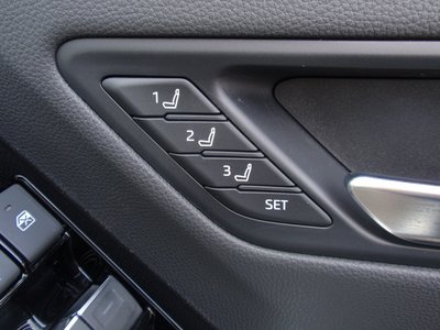 2023 Toyota LAND CRUISER 300 thumbnail 61