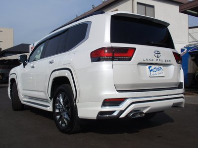 2023 Toyota LAND CRUISER 300 thumbnail 44