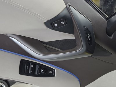 2015 BMW I8 — миниатюра 18