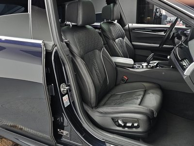 BMW 6 SERIES GT - 10