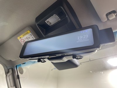 TOYOTA LAND CRUISER 70 - 8