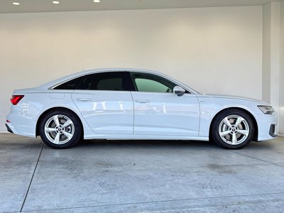 AUDI A6 - 8