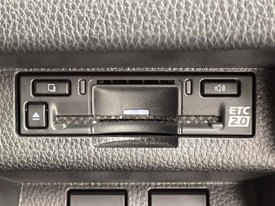 TOYOTA CROWN SPORT - 9