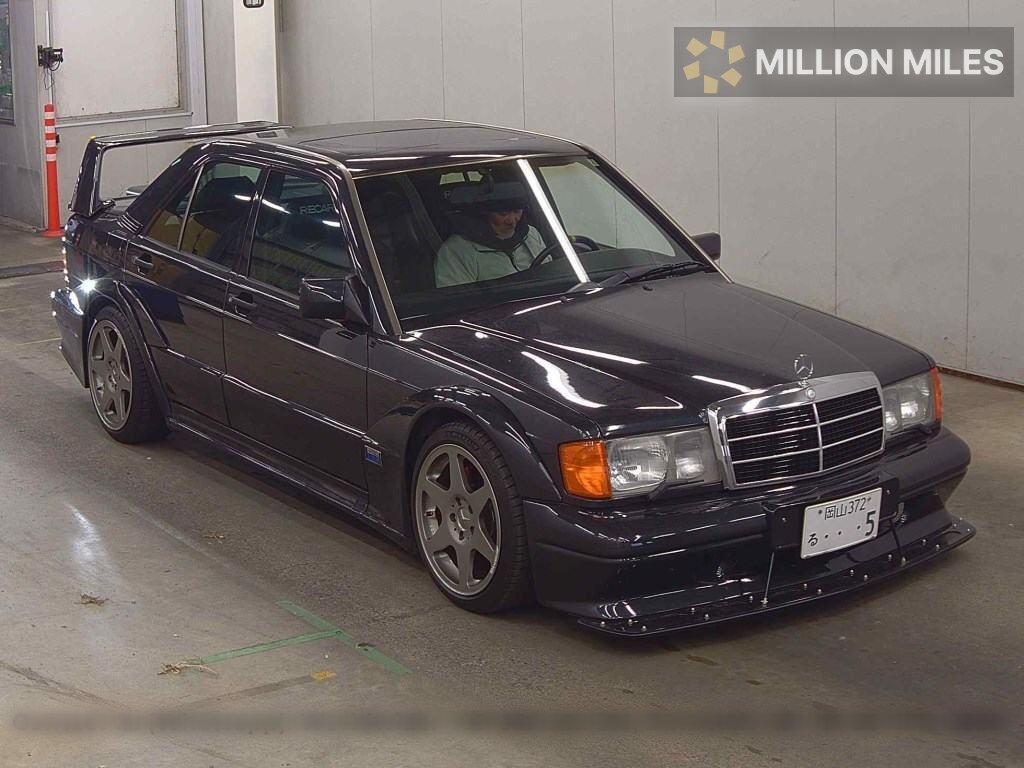 MERCEDES-BENZ E-CLASS - View 1