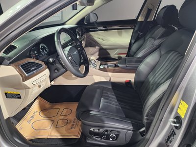 2021 Genesis G90 — миниатюра 12