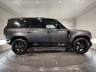 LAND ROVER DEFENDER - 6