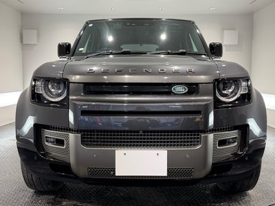 LAND ROVER DEFENDER - 4