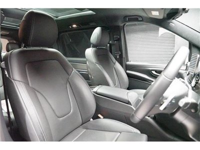 2024 Mercedes-BENZ V-CLASS photo 6