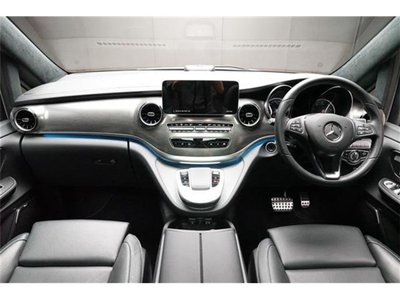 2024 Mercedes-BENZ V-CLASS photo 10