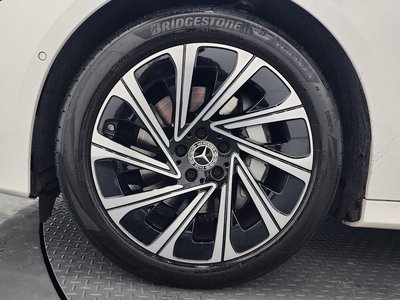 MERCEDES-BENZ E-CLASS - 6