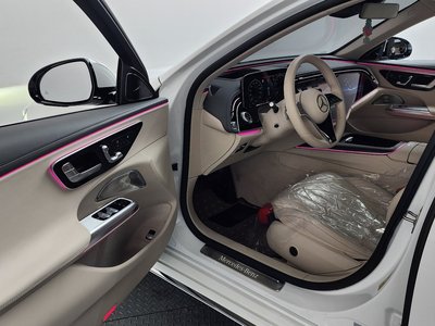 MERCEDES-BENZ E-CLASS - 10