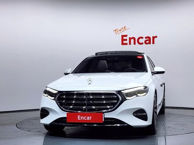 MERCEDES-BENZ E-CLASS - 2