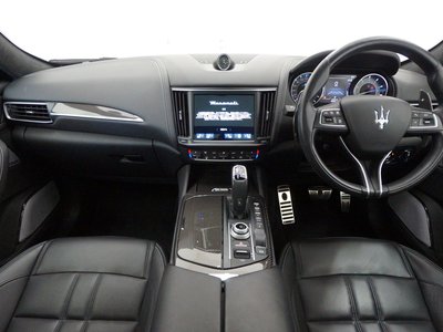 MASERATI LEVANTE - 10