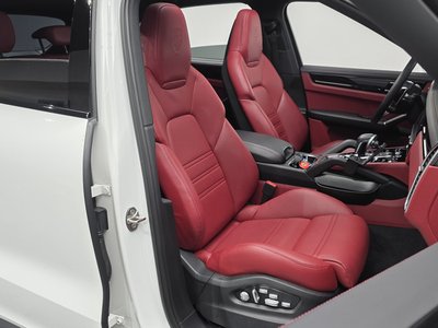 PORSCHE CAYENNE - 10