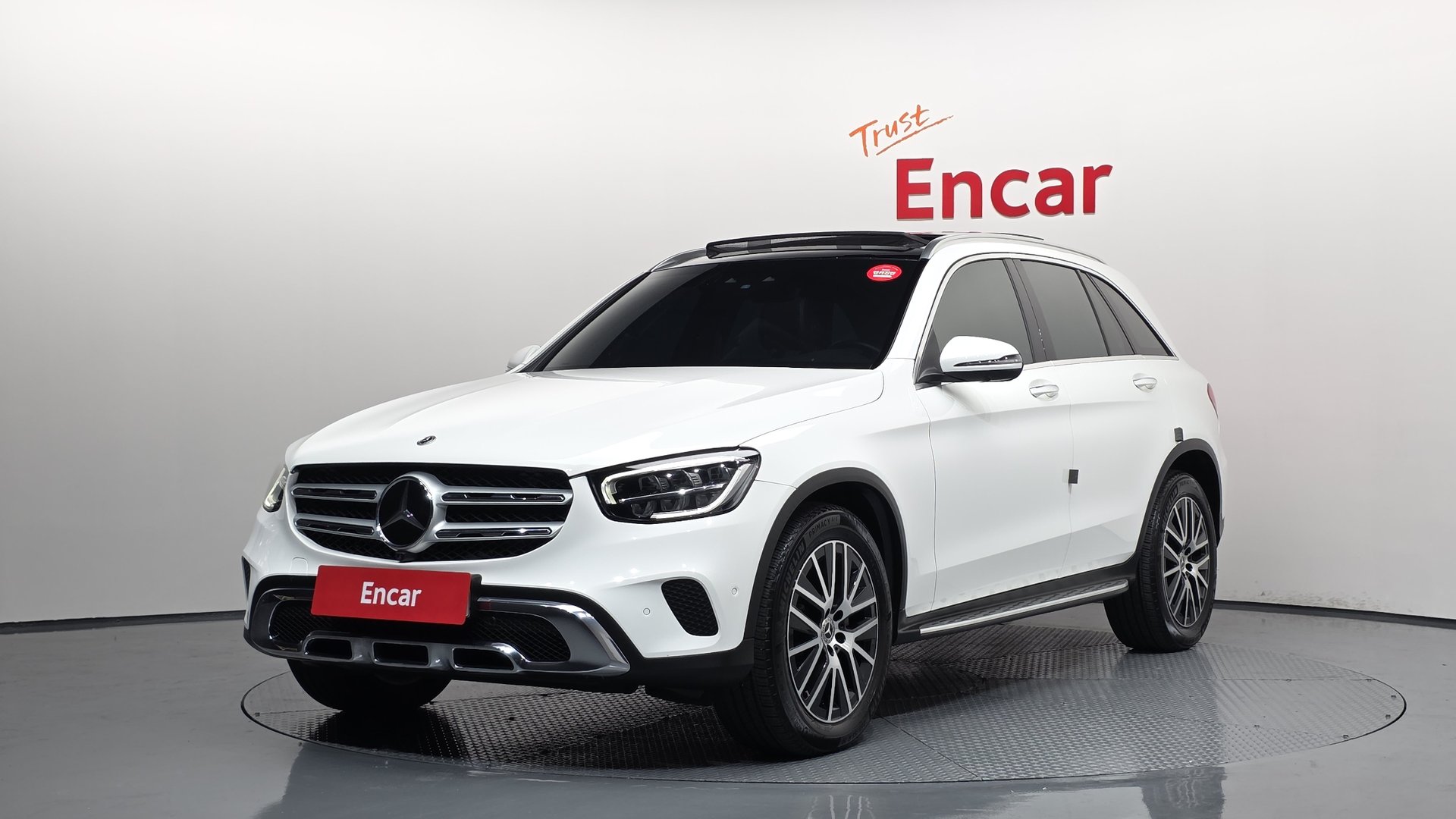 MERCEDES-BENZ GLC - View 1