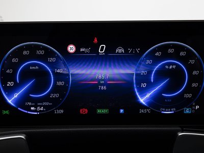 2025 Mercedes-BENZ EQB 照片 8