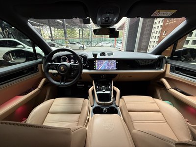 PORSCHE CAYENNE - 9