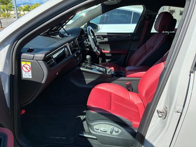 2023 Porsche MACAN 缩略图 30