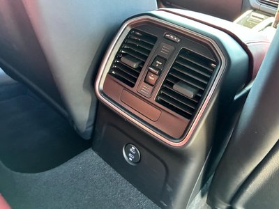 2023 Porsche MACAN 缩略图 34