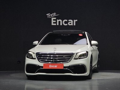 2018 Mercedes-BENZ S-CLASS photo 2