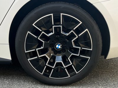 BMW I4 - 6