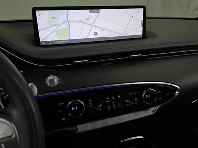 2021 Genesis GV70 — миниатюра 14