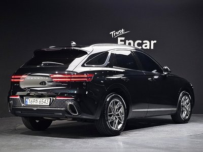 صورة 3 لـ 2022 Genesis GV70