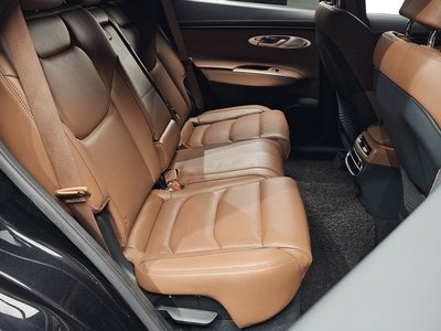 2022 Genesis GV70 — миниатюра 12