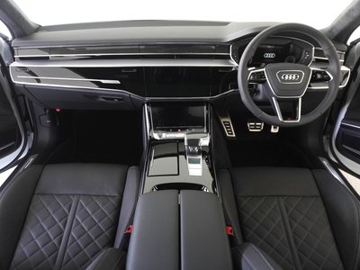 AUDI S8 - 7