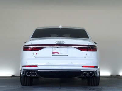 AUDI S8 - 6