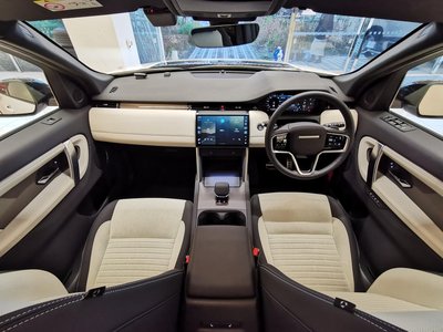LAND ROVER DISCOVERY SPORT - 4