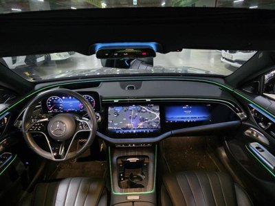 MERCEDES-BENZ E-CLASS - 4