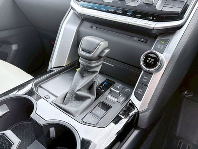 TOYOTA LAND CRUISER - 5