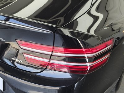 GENESIS G80 (RG3) - 10