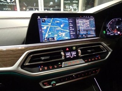 BMW X7 - 7