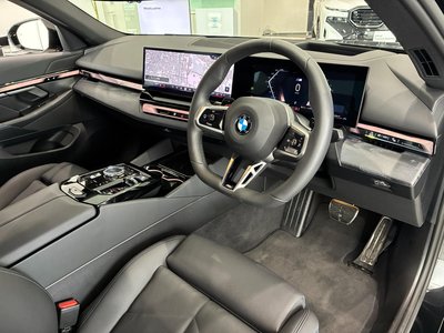 صورة 8 لـ 2024 BMW 5 SERIES
