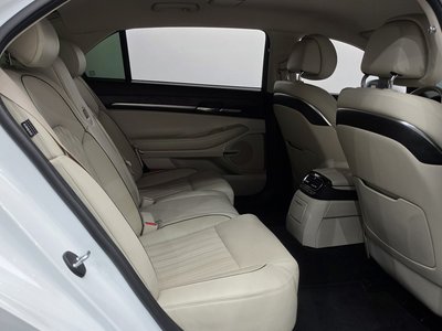 2021 Genesis G90 — миниатюра 25