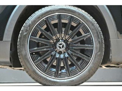 MERCEDES-BENZ GLB - 3